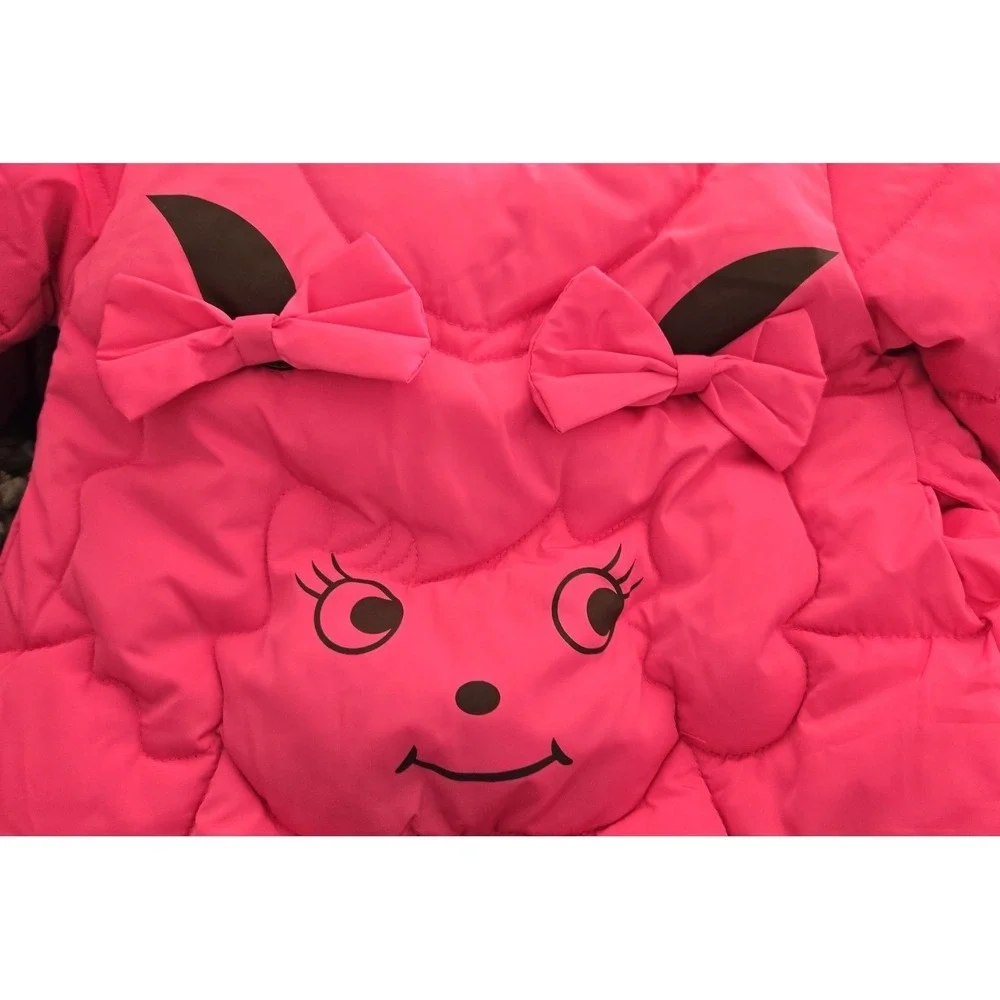 Girls Hooded Puffer Jacket Size M. Has an‎  animal design on the back